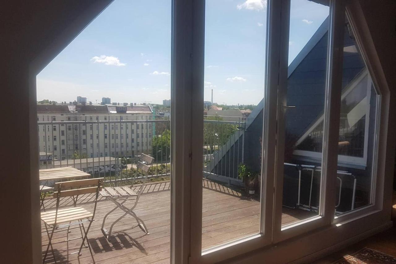 Helle Dachgeschosswohnung Fuer 8 Personen In Zentraler Lage Berlin Bagian luar foto