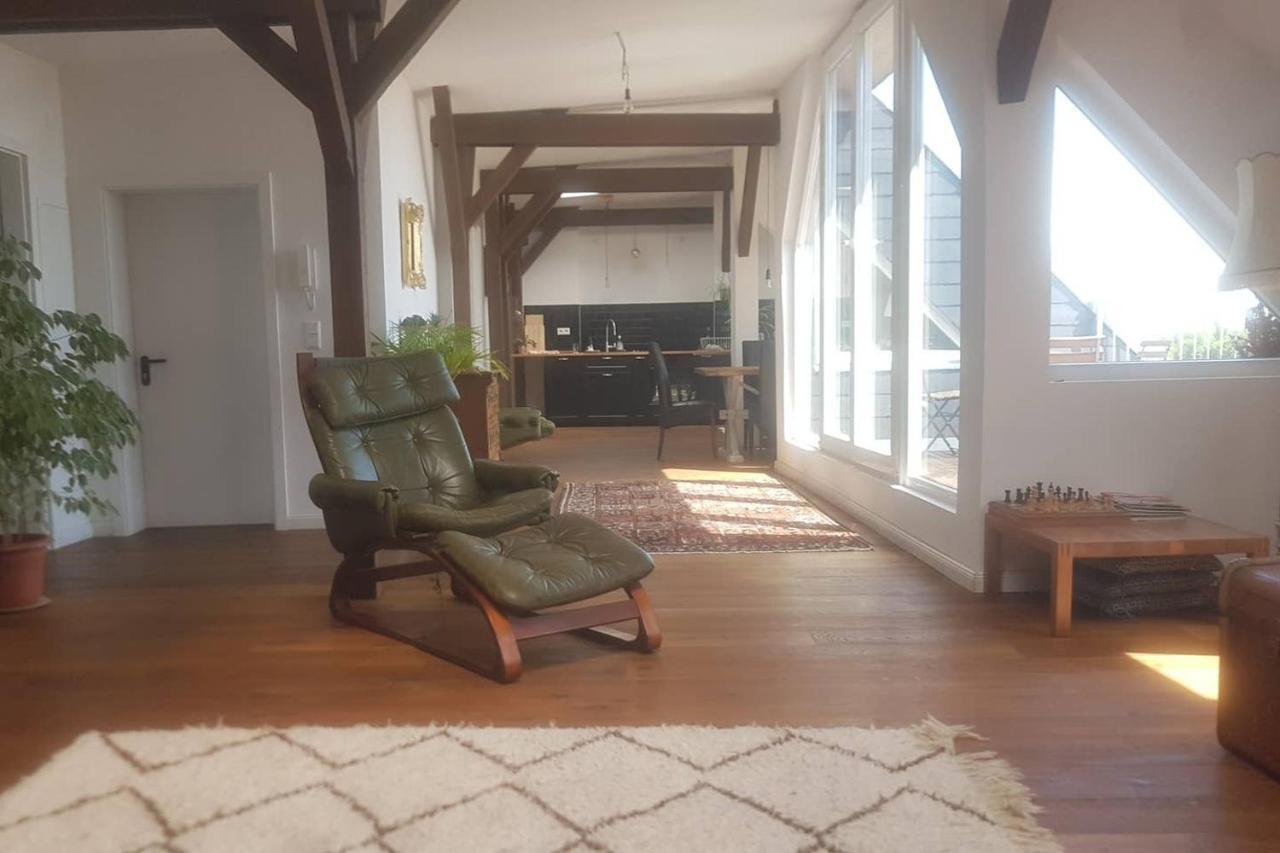 Helle Dachgeschosswohnung Fuer 8 Personen In Zentraler Lage Berlin Bagian luar foto